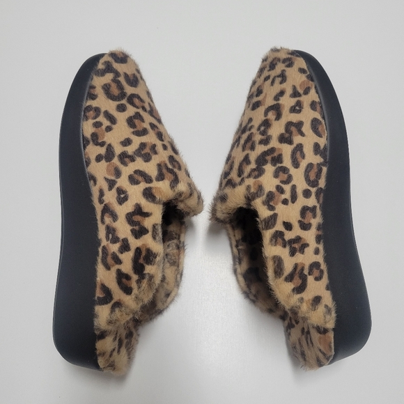 Alegría Cheetah print faux fur slipper Mule clogs. - Picture 4 of 14